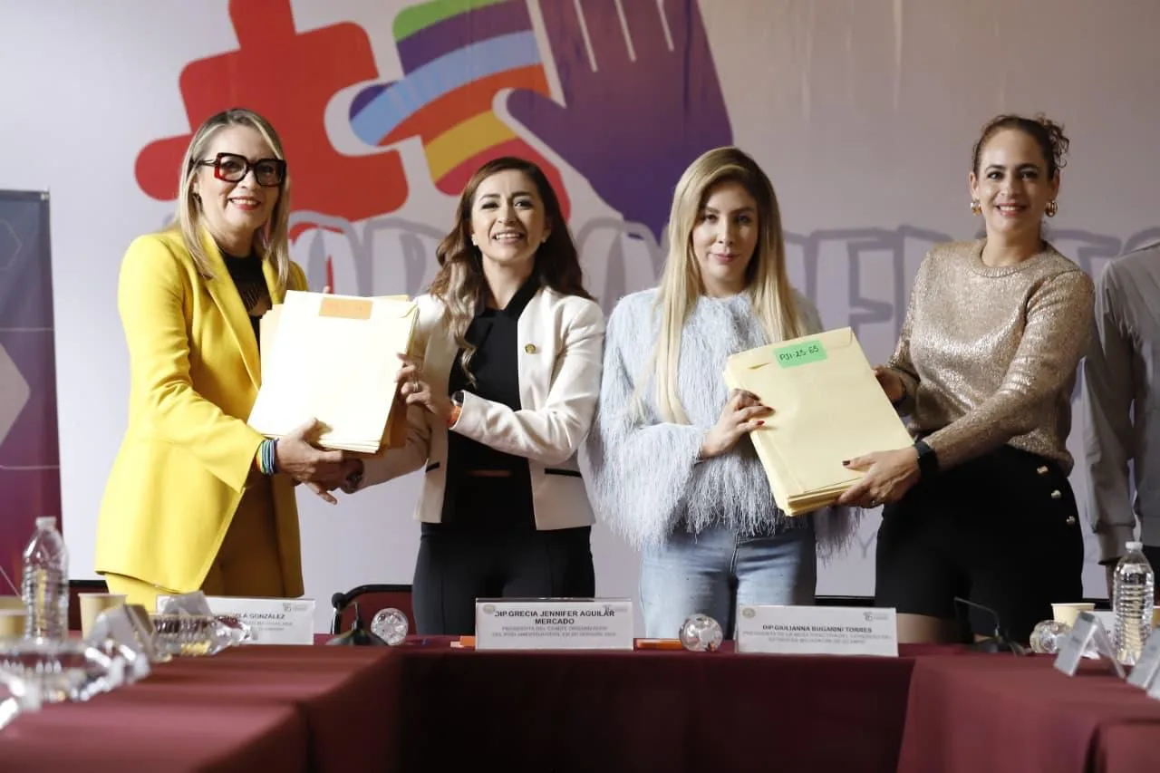 Parlamento Juvenil 2025 avanza: entregan expedientes al jurado calificador