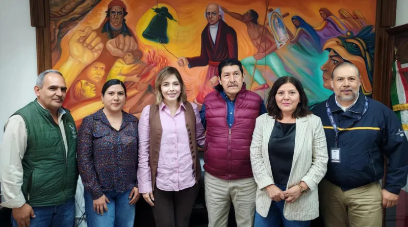 Tejiendo redes de apoyo para revertir rezago educativo: Brissa Arroyo