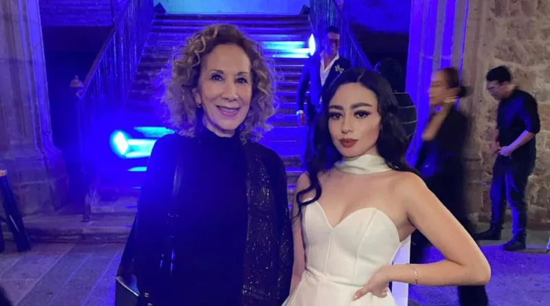 Daniella Garnica Andrade: Moda que Inspira y Transforma