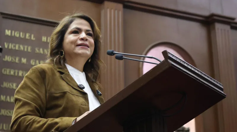 Fabiola Alanís respalda reforma constitucional para garantizar justicia y protección a las mujeres