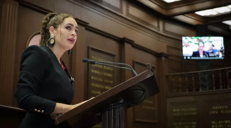 Reformas buscan eliminar barreras de comunicación en la atención de salud