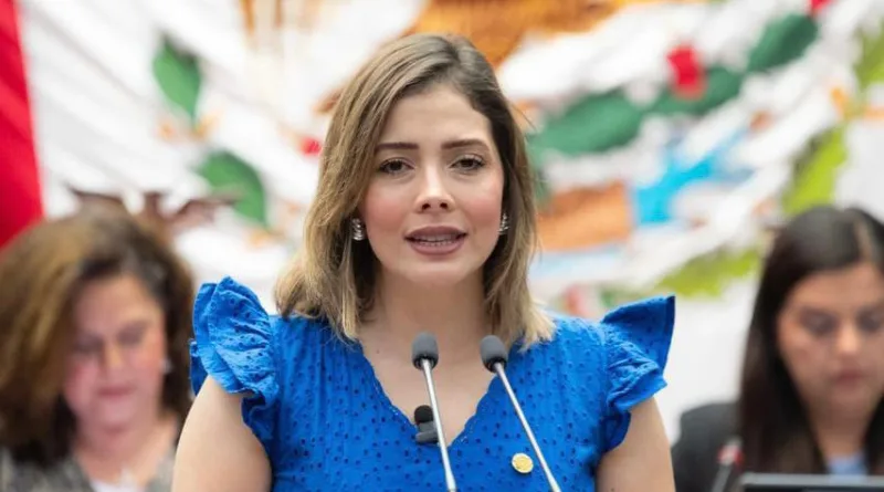 Brissa Arroyo impulsa reforma para garantizar seguridad digital