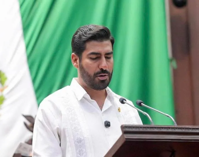 Poncho Chávez logra aprobación de iniciativa para proteger a mujeres frente a violencia política de género