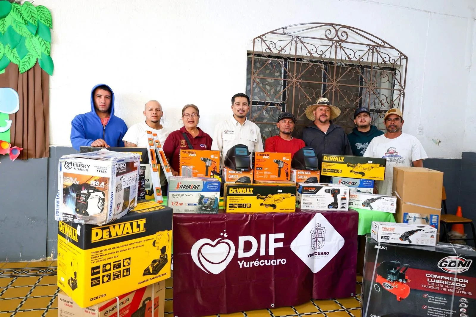 Moisés Navarro y DIF Municipal impulsan proyectos productivos en Yurécuaro