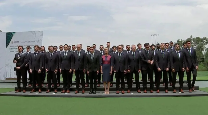 Claudia Sheinbaum encabeza el abanderamiento de la Selección Mexicana rumbo al Mundial