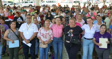 Entrega de Créditos a la Palabra fortalece economía de mujeres en Tierra Caliente