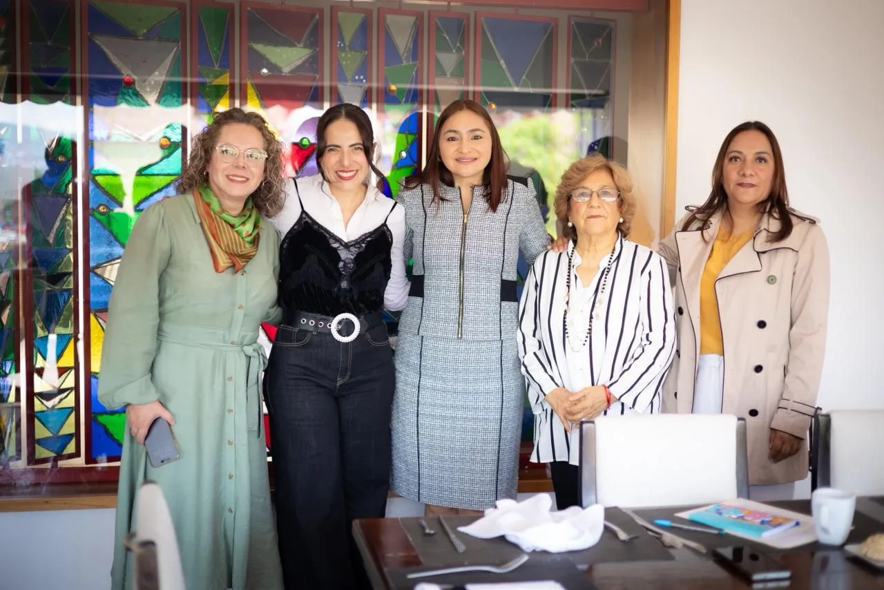 Giulianna Bugarini impulsa agenda legislativa con el Colegio de Abogadas de Michoacán