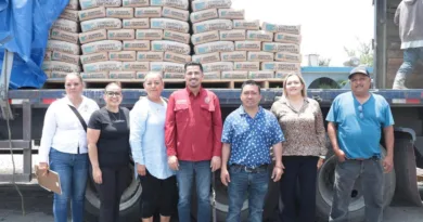 Moisés Navarro entrega apoyos para fortalecer el desarrollo del campo en Yurécuaro