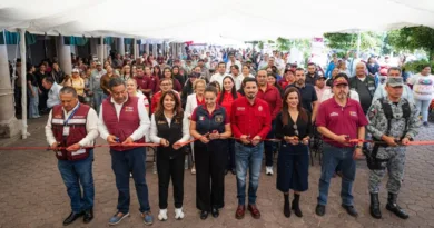 Moisés Navarro Reúne a Más de 30 Dependencias en Feria del Bienestar Para Familias de Yurécuaro