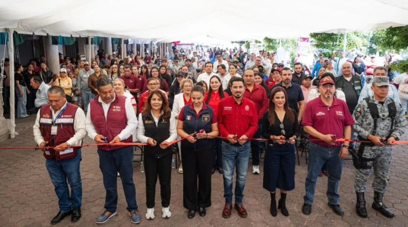 Moisés Navarro Reúne a Más de 30 Dependencias en Feria del Bienestar Para Familias de Yurécuaro