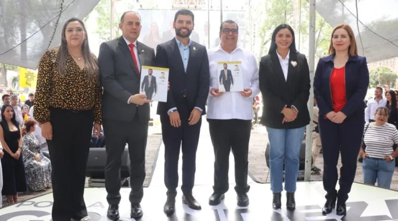 Octavio Ocampo Presenta su Segundo Informe Legislativo y Destaca más de 30 Asuntos Enfocados en las Necesidades de Michoacán