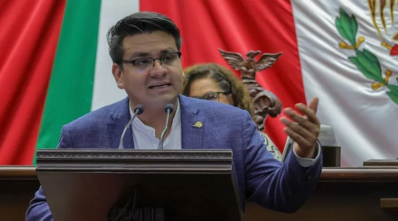 Toño Carreño Presenta su Segundo Informe Legislativo con Propuestas para Fortalecer la Salud y los Derechos Humanos