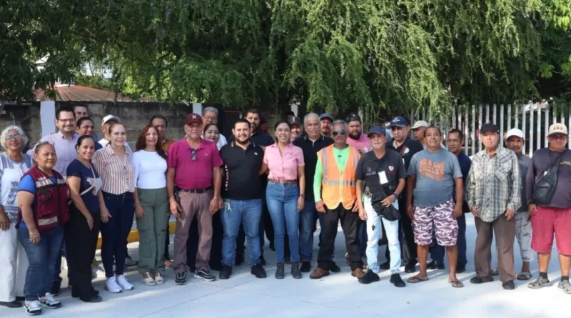 Fanny Arreola Inaugura Estacionamiento Gratuito para Usuarios del Mercado Ignacio López Rayón en Apatzingán Michoacán