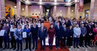 Congreso de Michoacán Reconoce a 23 Jóvenes por su Talento y Aportaciones a la Sociedad